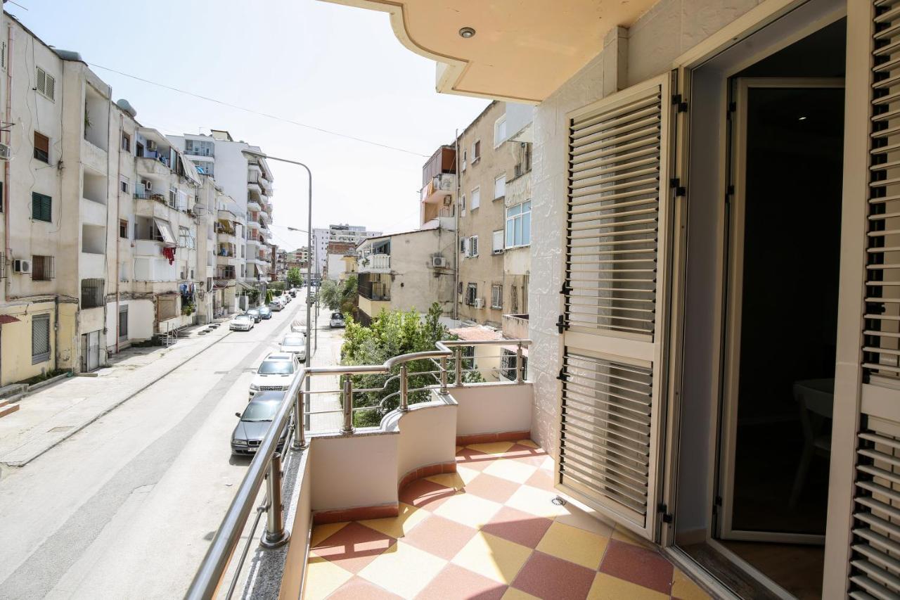 Nikaj Premium * Vlorë