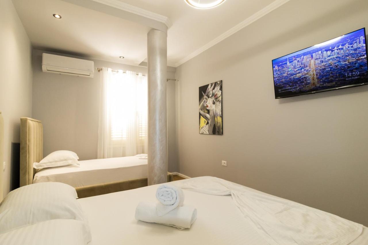 Nikaj Premium * Vlorë